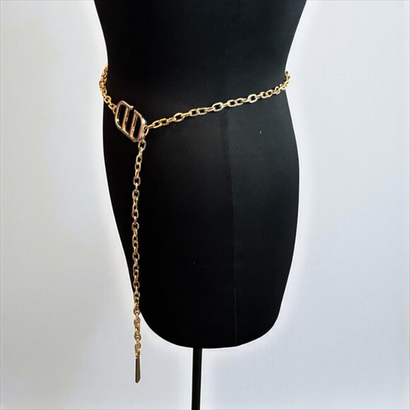 Chic Geometric Metal Waist Chain - Picture 4 of 9